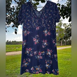 Floral mini dress 🌸